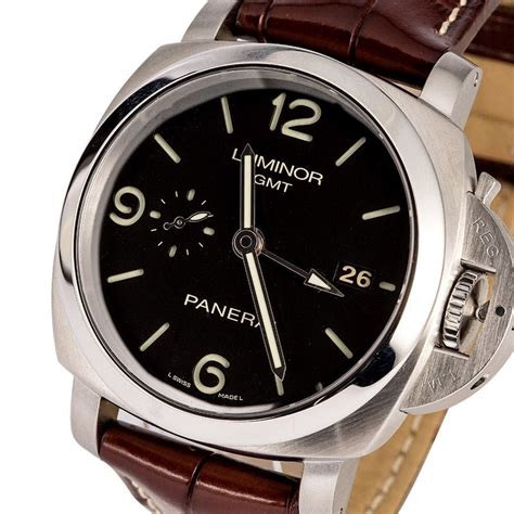 panerai pam 323 review|Panerai luminor gmt pam 320.